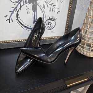 Alice & Olivia by Stacey Bendet Pointed Patent Leather Heels Shoes 38.5 Brasil